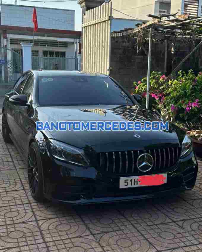 Mercedes Benz C class C300 AMG 2020, xe đẹp, hết ý