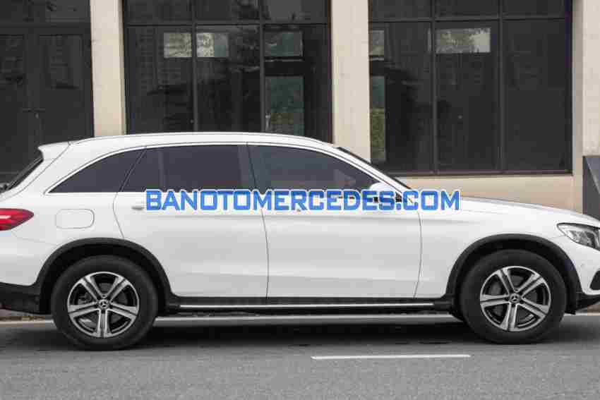 Mercedes Benz GLC 250 4Matic 2017 - Giá tốt