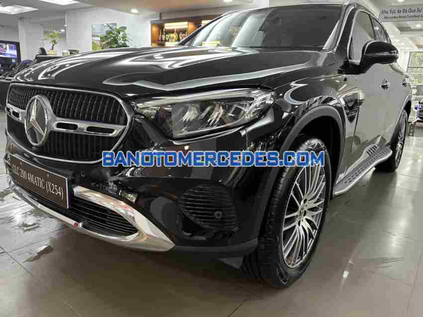 Mercedes Benz GLC 200 4Matic năm 2025