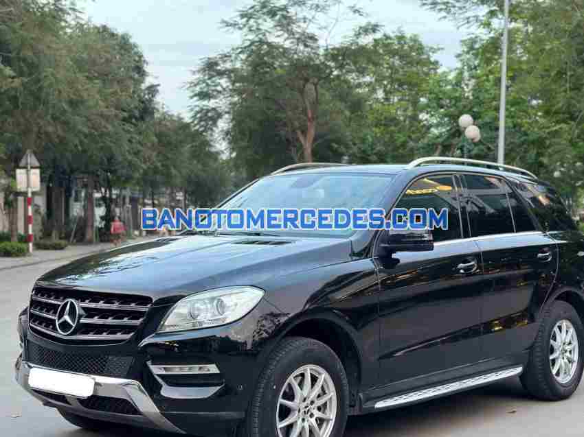 Cần bán xe Mercedes Benz ML Class ML350 4Matic năm 2012 màu Đen cực đẹp