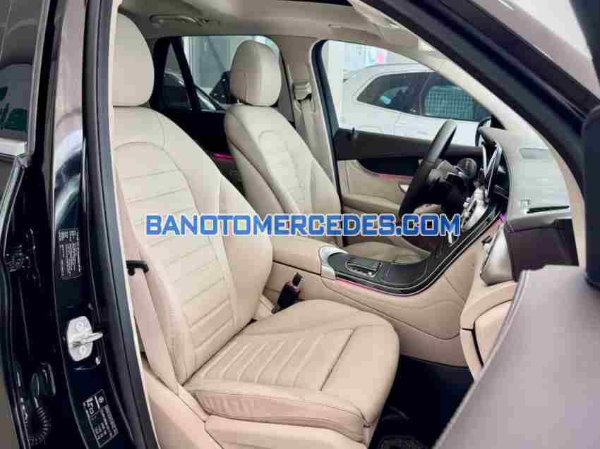 Xe Mercedes Benz GLC 300 4Matic đời 2020 đẹp bán gấp