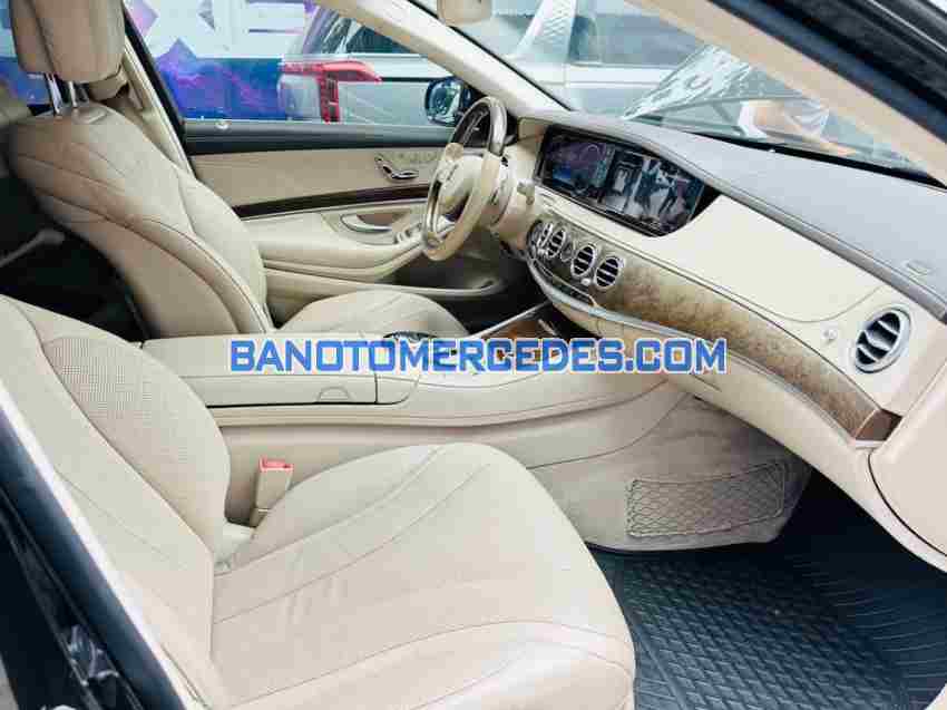 Cần bán gấp xe Mercedes Benz S class S400L 2015 màu Đen