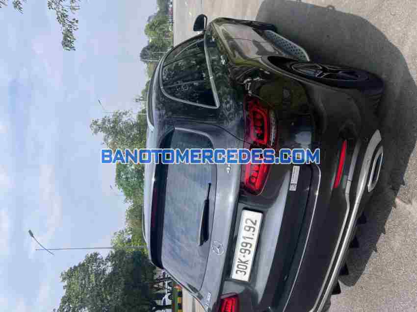 Cần bán xe Mercedes Benz GLC 300 4Matic năm 2022 màu Xám cực đẹp