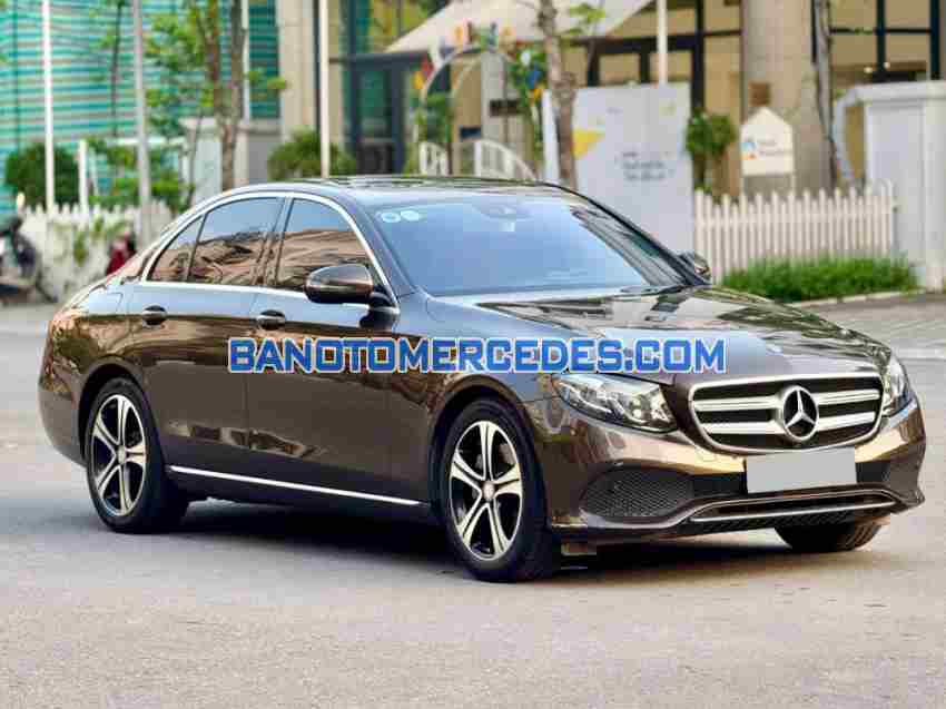 Mercedes Benz E class 2017 Sedan màu Nâu