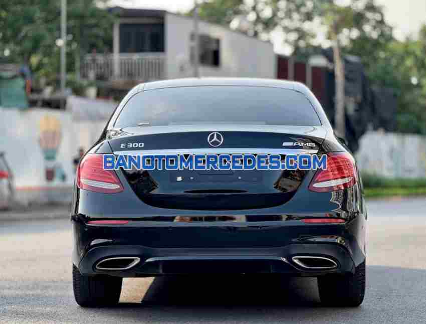 Cần bán xe Mercedes Benz E class E300 AMG năm 2019 màu Đen cực đẹp