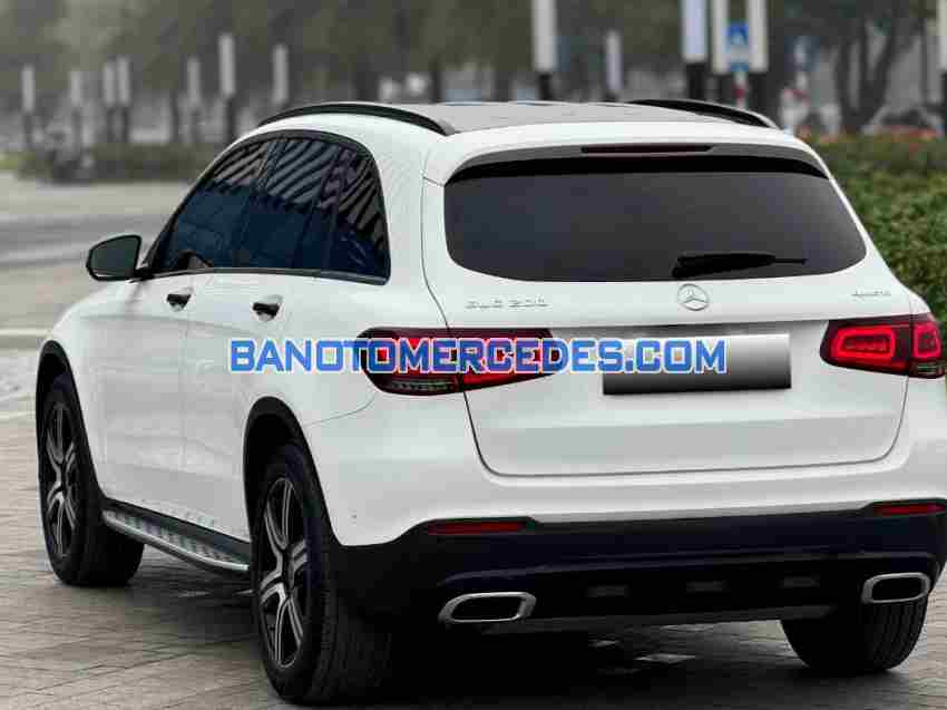 Cần bán gấp Mercedes Benz GLC 200 4Matic 2021 - Xe đẹp - Giá tốt