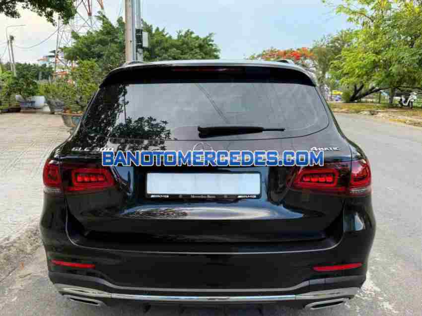 Cần bán xe Mercedes Benz GLC 300 4Matic đời 2022