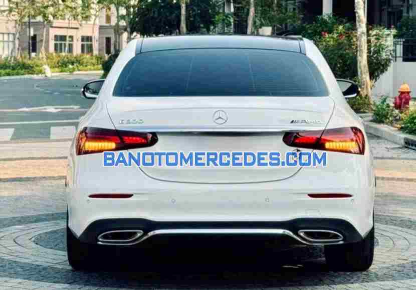 Cần bán Mercedes Benz E class E300 AMG 2021, xe đẹp giá rẻ bất ngờ