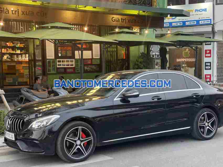 Cần bán Mercedes Benz C class C250 AMG 2015, xe đẹp giá rẻ bất ngờ