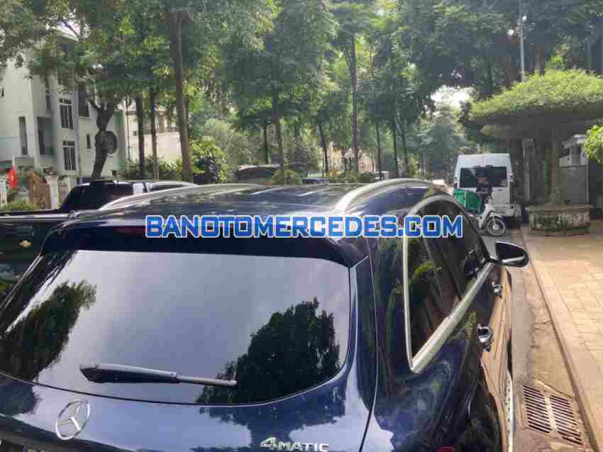 Cần bán Mercedes Benz GLC 300 4Matic Máy xăng 2016 màu Xanh