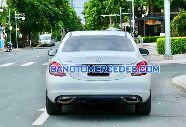 Cần bán gấp xe Mercedes Benz C class C200 Exclusive 2021 màu Trắng