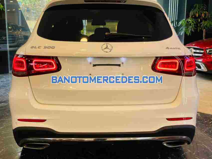 Cần bán xe Mercedes Benz GLC 300 4Matic đời 2017