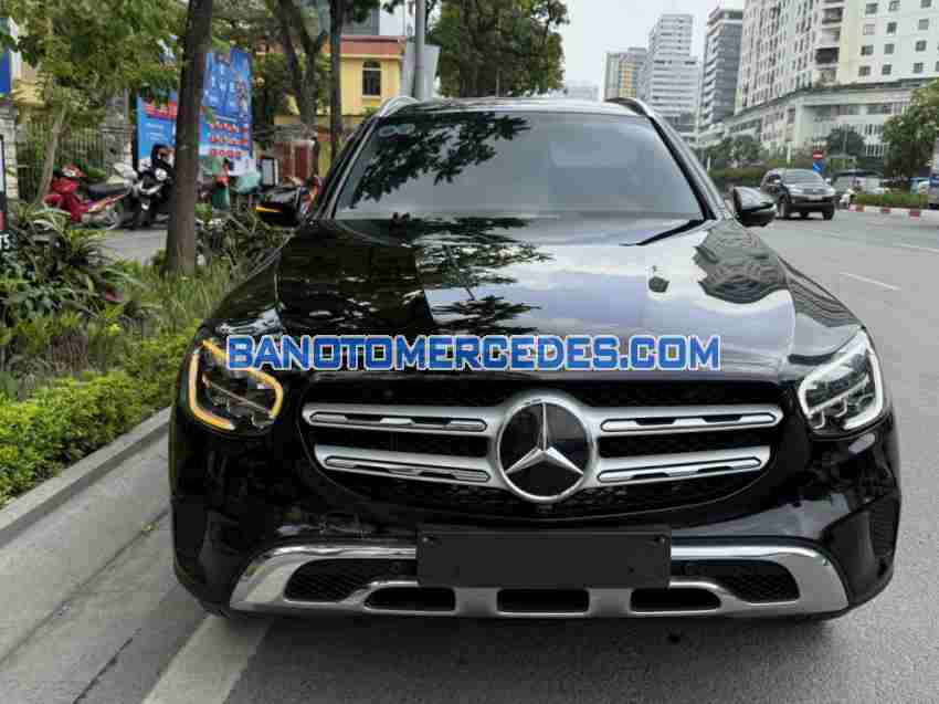 Cần bán gấp xe Mercedes Benz GLC 200 4Matic năm 2021, màu Đen, Số tự động