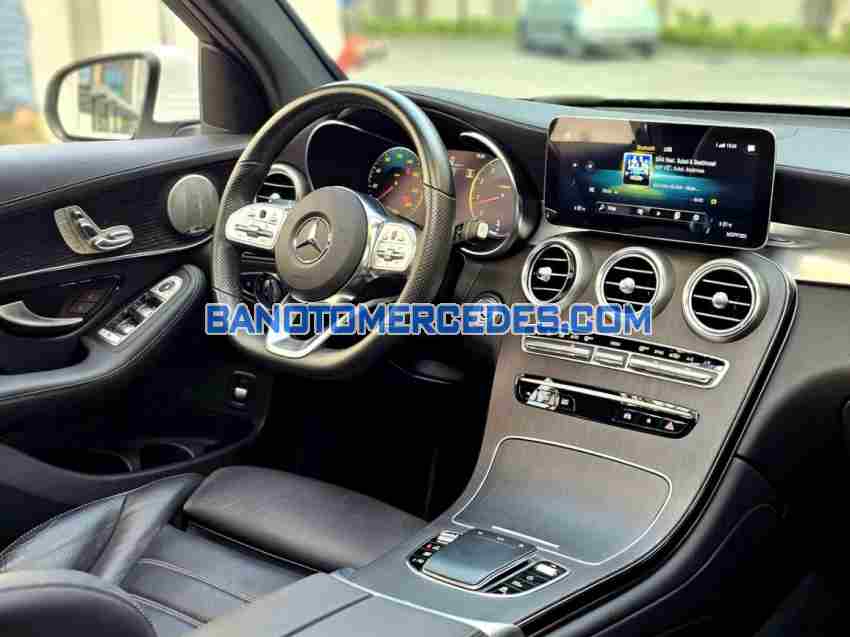 Cần bán Mercedes Benz GLC 300 4Matic 2020 - Số tự động