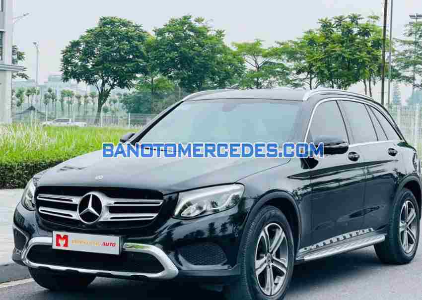 Xe Mercedes Benz GLC 200 đời 2018 đẹp bán gấp
