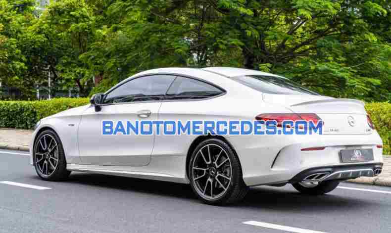 Cần bán Mercedes Benz C class C43 AMG 4Matic Coupe Máy xăng 2017 màu Trắng