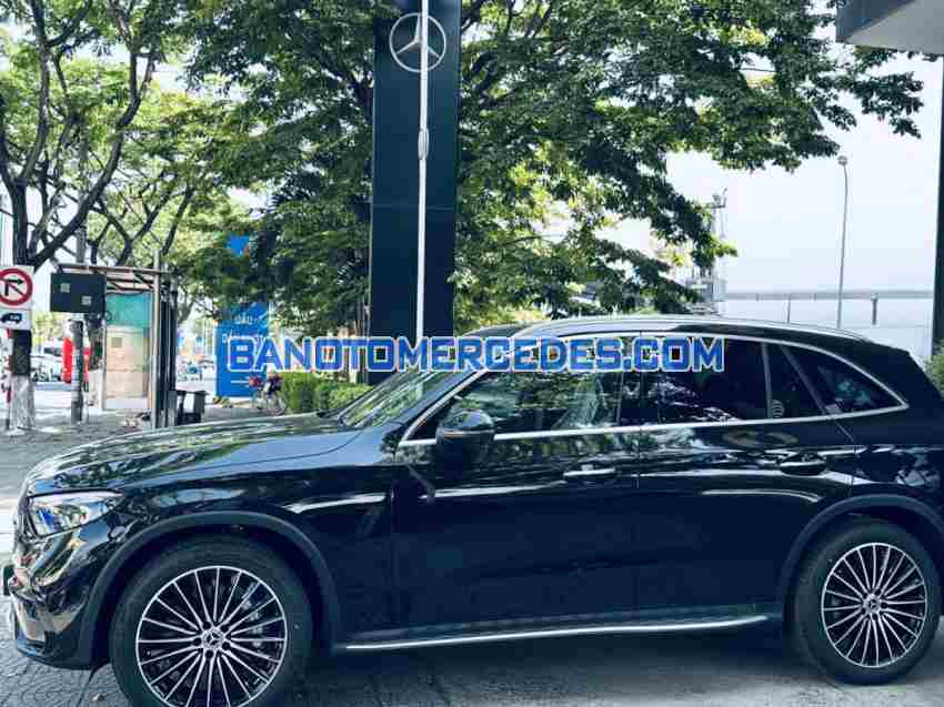Cần bán Mercedes Benz GLC 300 4Matic 2023, xe đẹp giá rẻ bất ngờ