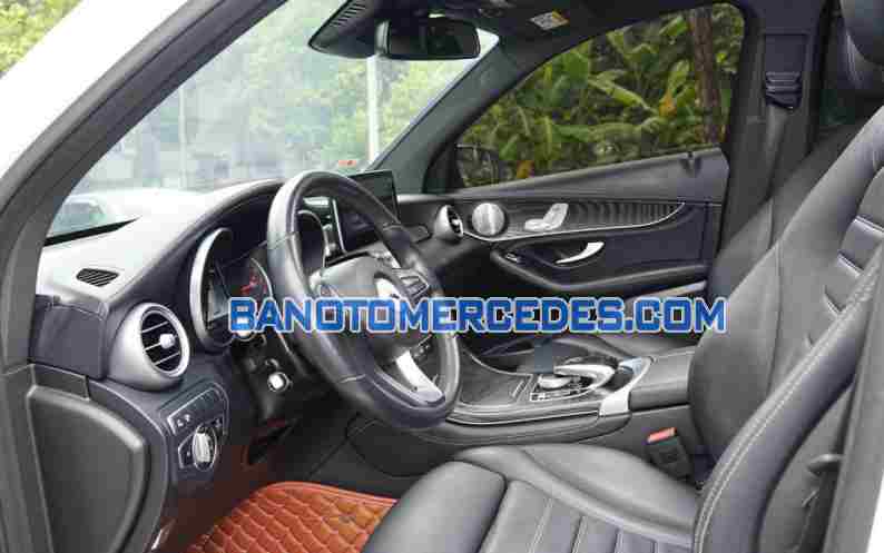 Mercedes Benz GLC 300 4Matic model 2019 xe chuẩn hết ý