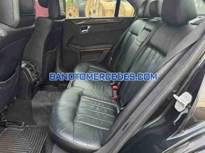 Bán xe Mercedes Benz E class E300 đời 2010 - Giá tốt