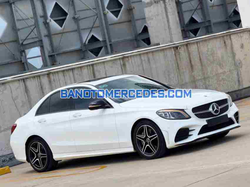 Cần bán nhanh Mercedes Benz C class C300 AMG 2019 cực đẹp