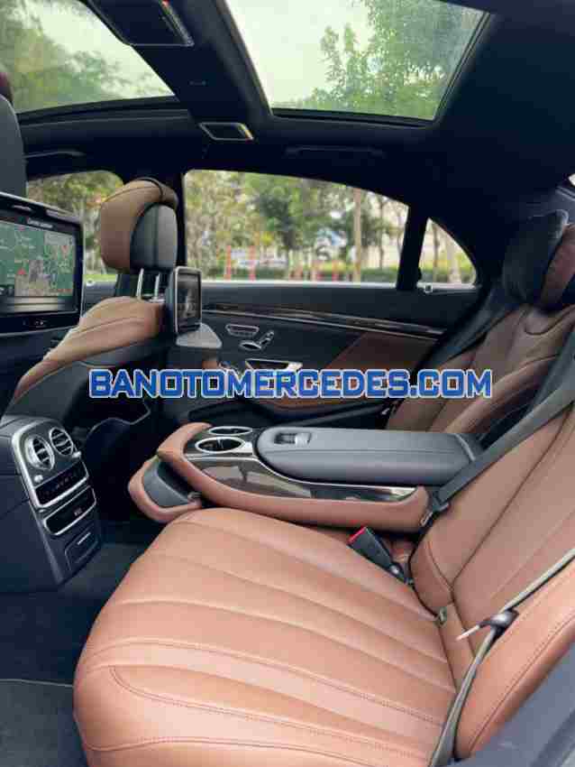 Cần bán gấp Mercedes Benz S class S400L đời 2016, màu Đen