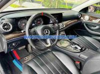 Cần bán xe Mercedes Benz E class E250 màu Trắng 2016