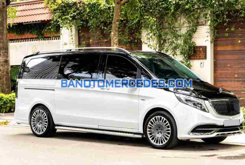Cần bán xe Mercedes Benz V class V250 Avantgarde 2016 Số tự động màu Trắng