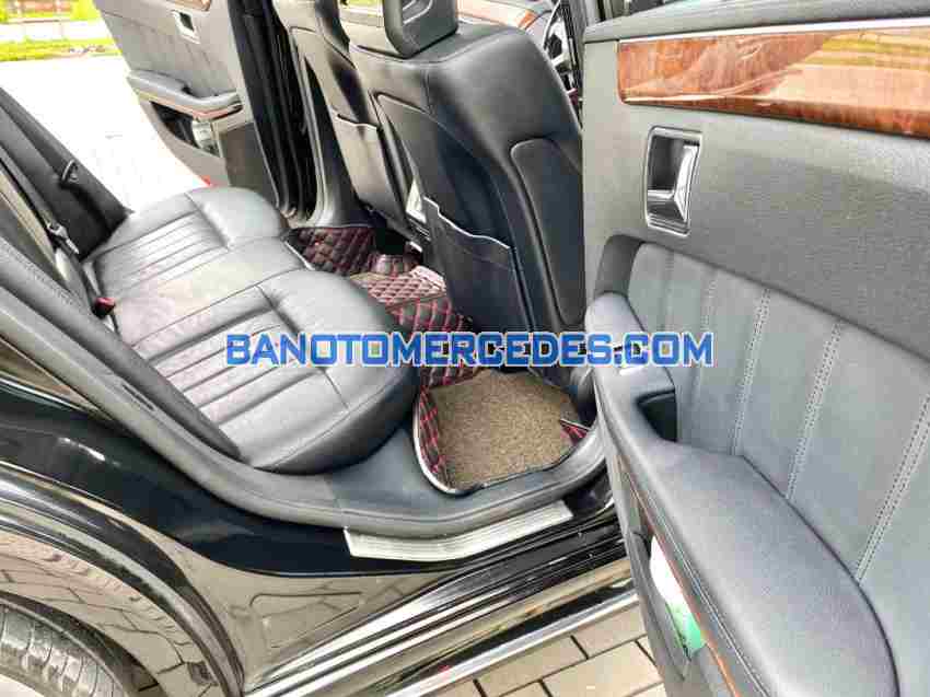 Mercedes Benz E class 2011 Sedan màu Đen