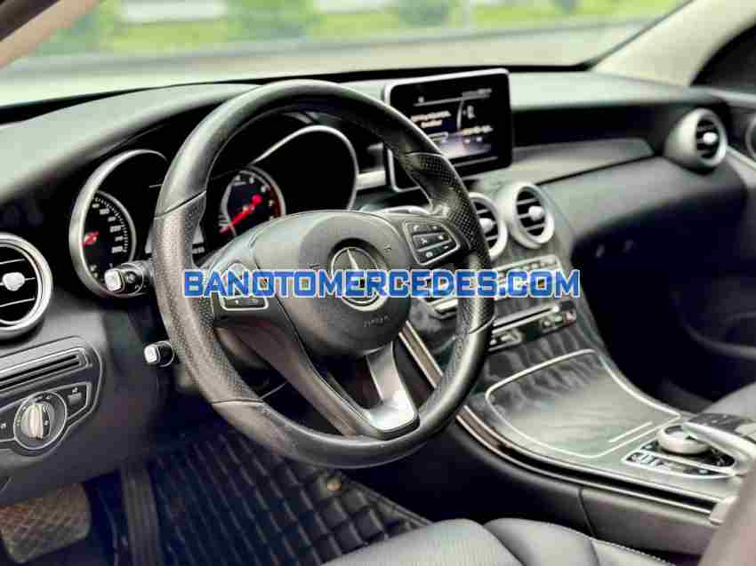 Cần bán Mercedes Benz C class C200 2017, xe đẹp giá rẻ bất ngờ