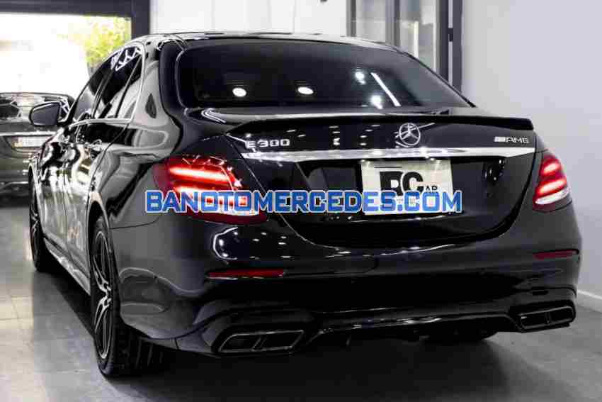Mercedes Benz E class E300 AMG 2016 giá cực tốt