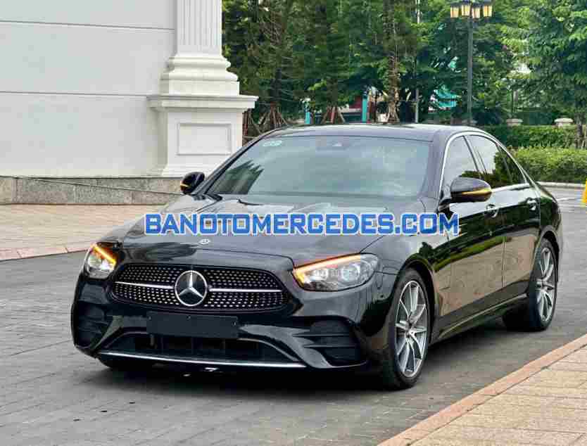 Cần bán Mercedes Benz E class E300 AMG 2021, xe đẹp giá rẻ bất ngờ