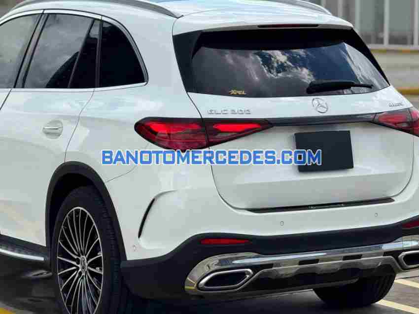 Bán xe Mercedes Benz GLC 300 4Matic đời 2023 - Giá tốt
