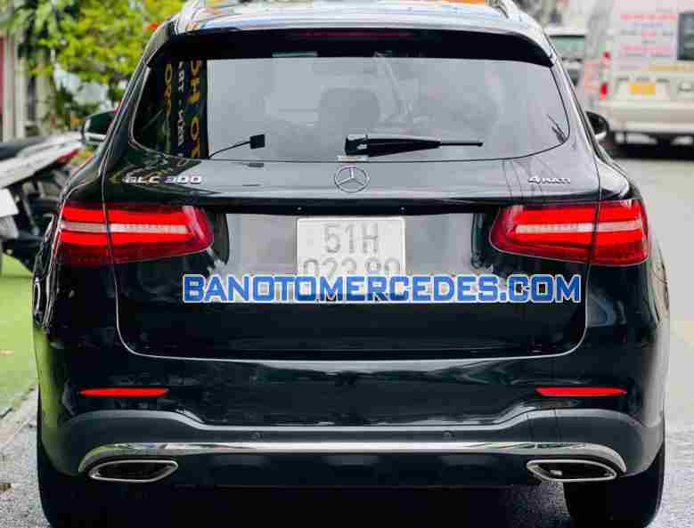 Cần bán nhanh Mercedes Benz GLC 300 4Matic 2018 cực đẹp