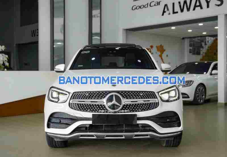 Cần bán gấp xe Mercedes Benz GLC 300 4Matic năm 2022, màu Trắng, Số tự động