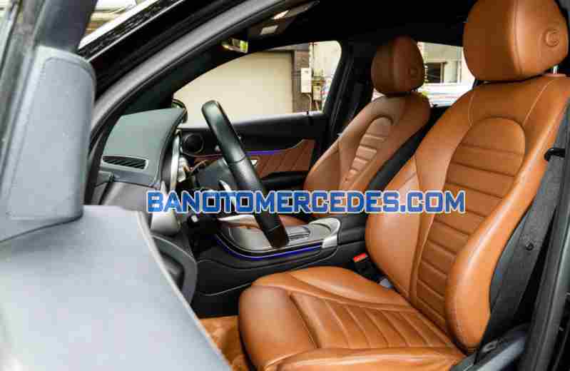 Cần bán xe Mercedes Benz GLC 300 4Matic Coupe đời 2022