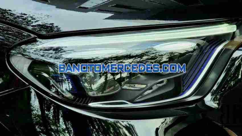 Mercedes Benz GLC 300 4Matic 2025  Số tự động, GIÁ GIẬT MÌNH