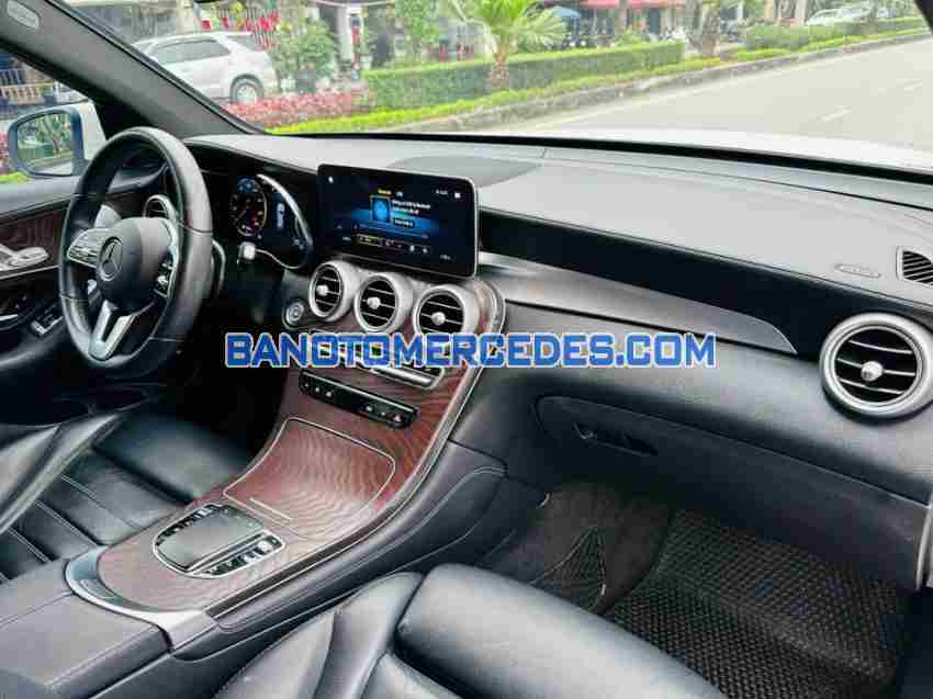 Cần bán nhanh Mercedes Benz GLC 200 4Matic 2019 cực đẹp
