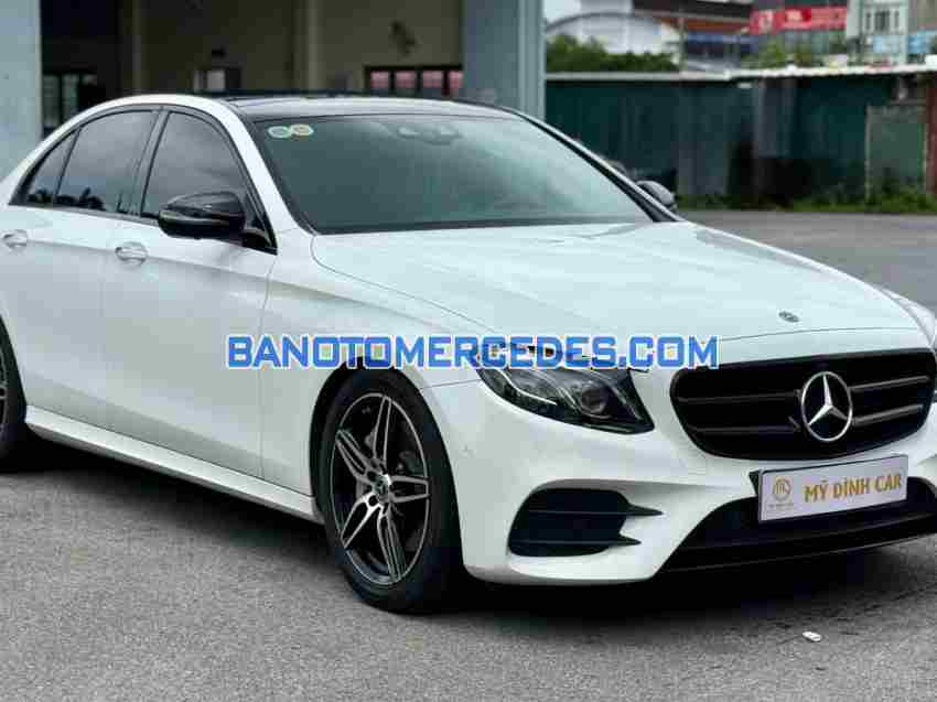 Cần bán gấp Mercedes Benz E class E300 AMG 2019 - Xe đẹp - Giá tốt