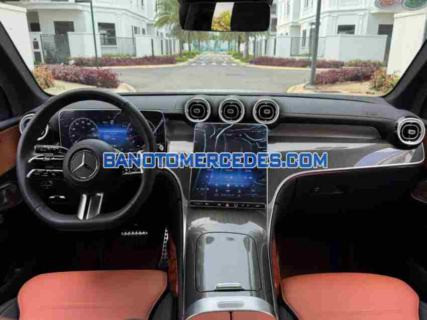 Bán Mercedes Benz GLC 300 4Matic Số tự động sx 2025
