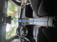 Cần bán xe Mercedes Benz GLC 250 4Matic màu Trắng 2017