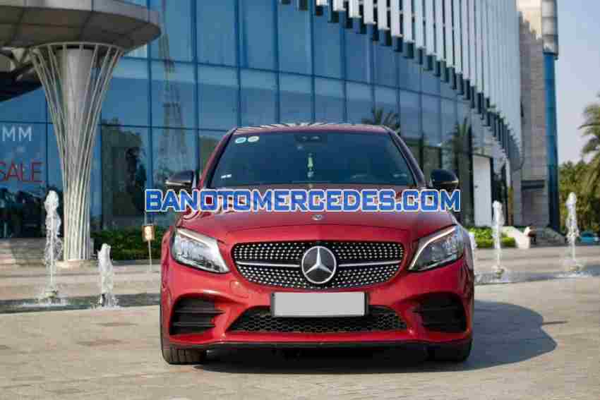 Cần bán gấp Mercedes Benz C class C300 AMG năm 2019 giá cực tốt