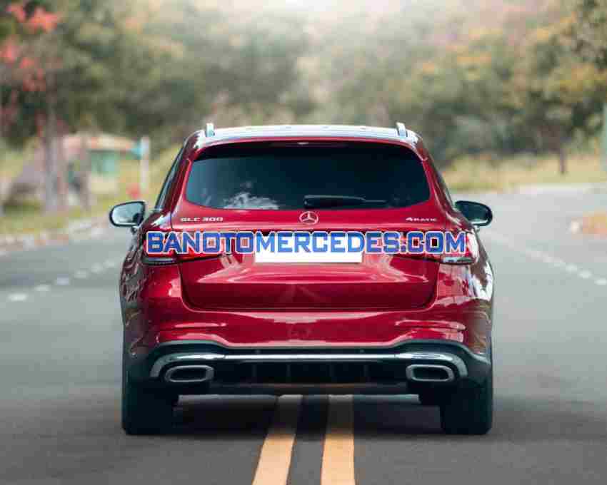 Cần bán gấp xe Mercedes Benz GLC 300 4Matic 2021 màu Đỏ