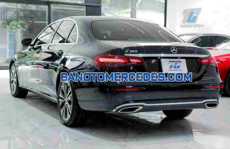 Bán Mercedes Benz E class E180, màu Đen, Máy xăng, 2021
