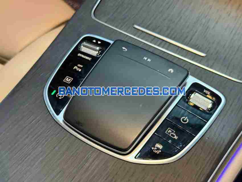 Xe Mercedes Benz GLC 300 4Matic đời 2021 đẹp bán gấp