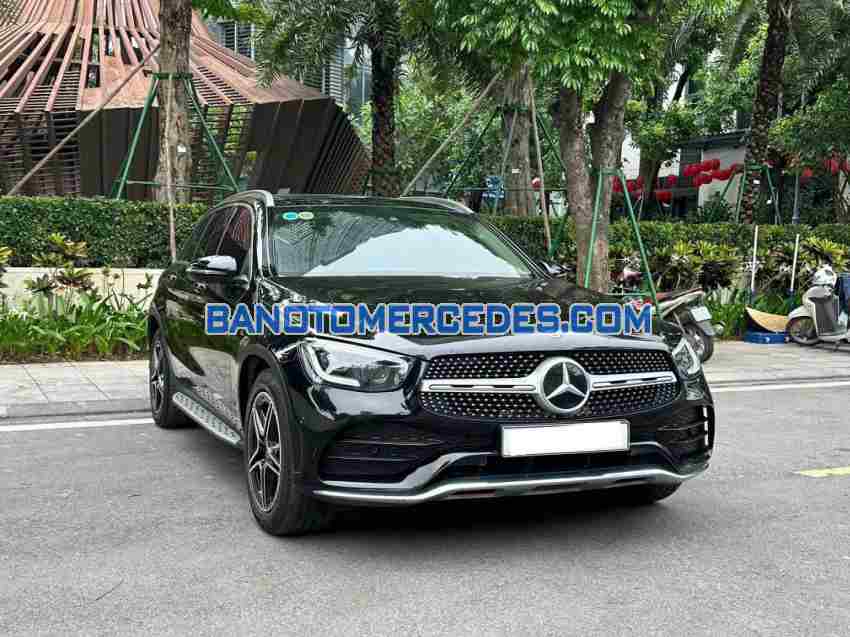 Cần bán Mercedes Benz GLC 300 4Matic Máy xăng 2021 màu Đen