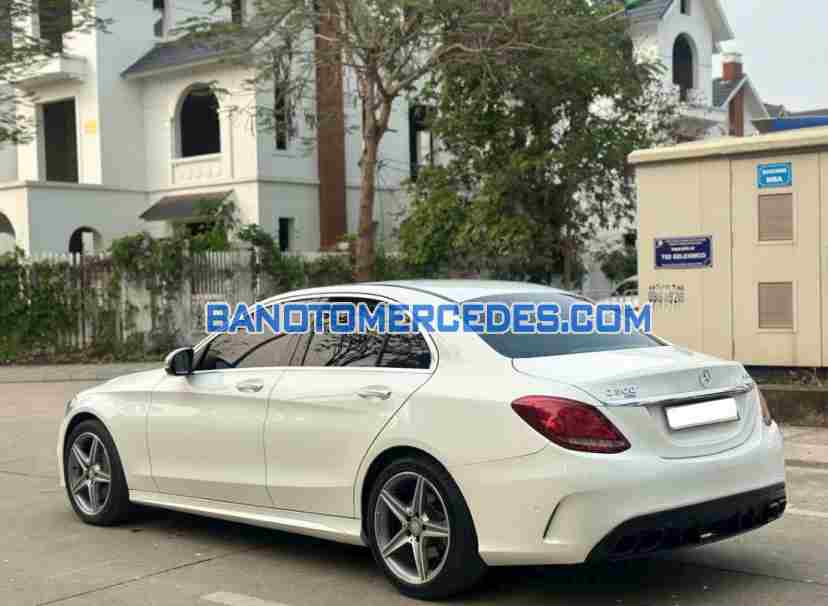 Cần bán xe Mercedes Benz C class C300 AMG đời 2015