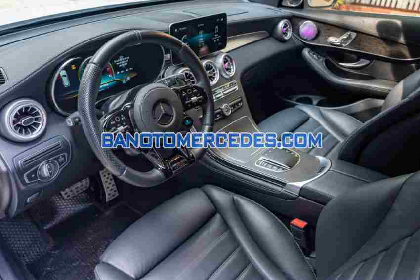 Cần bán gấp Mercedes Benz GLC 300 4Matic 2020 - Xe đẹp - Giá tốt