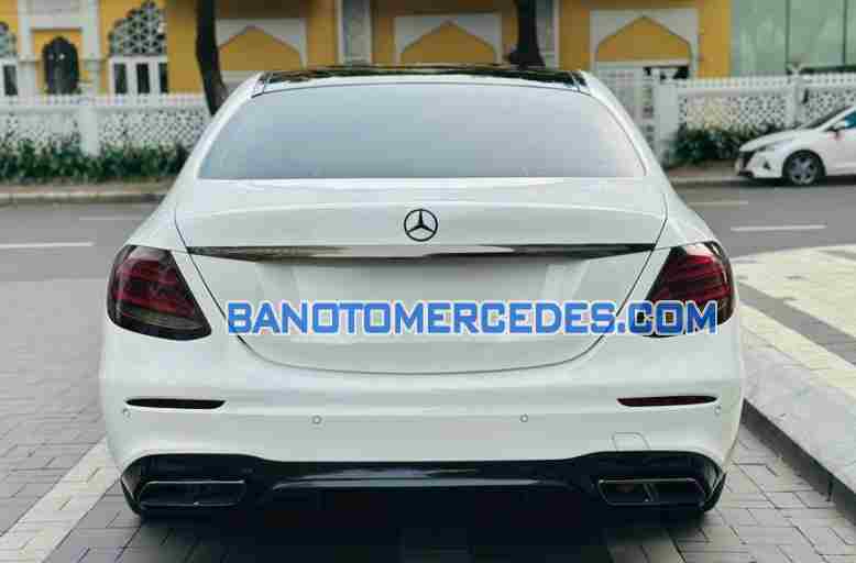 Mercedes Benz E class E300 AMG 2018, xe đẹp, hết ý