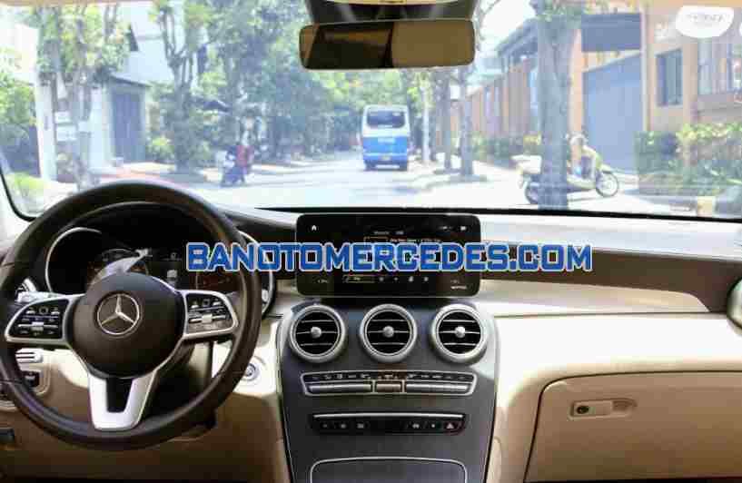 Mercedes Benz GLC 300 4Matic 2021 giá cực tốt