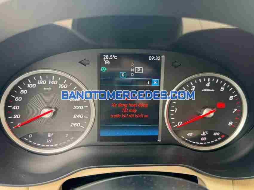 Cần bán Mercedes Benz GLC 200 2021 - Số tự động